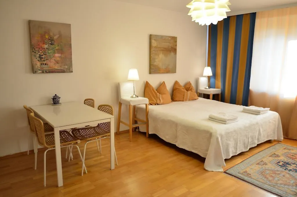 Urban Living Belvedere Studio Apartment Vienna Austria